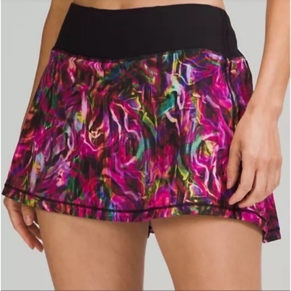 lululemon athletica Dresses & Skirts - Lululemon Pace Rival Mid-Rise Skirt
Size - 8